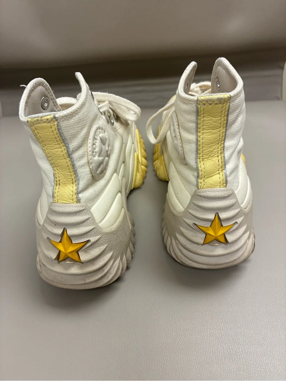 Converse Run Star Motion Hi Platform Sneakers Women’s 6 Men’s 4.5